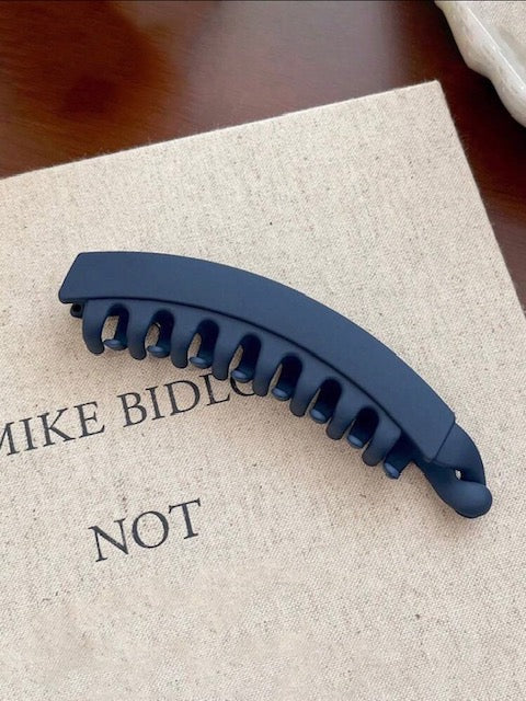 Luxe Matte Banana Hair Claw Clip – Everyday Essential