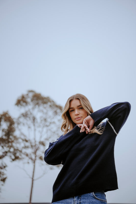 Hand Stitch Trim Pullover Navy