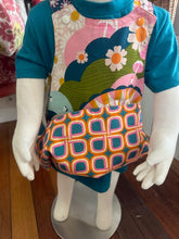 Load image into Gallery viewer, 2yr pink green horse daisy/pink green retro REVERSABLE Dress